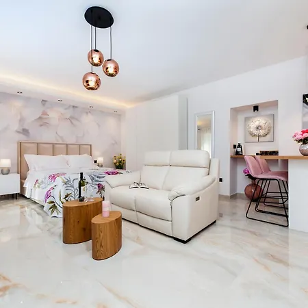 Apartment Exclusive Center With Free E-bikes Rovinj