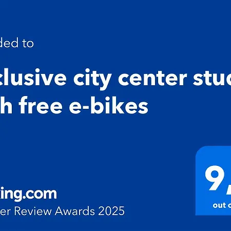 Exclusive Center With Free E-bikes Ρόβινι