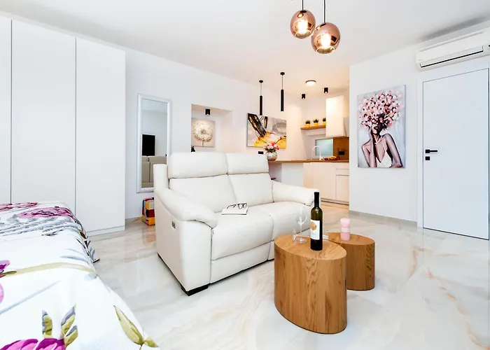 Exclusive Center With Free E-bikes